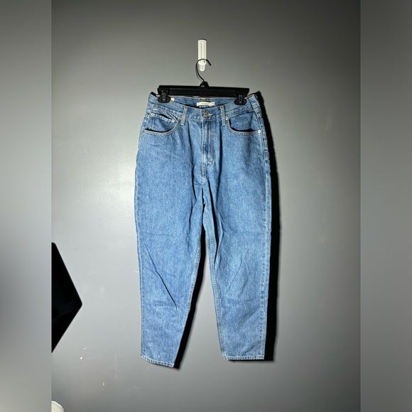 Levi’s Premium Mom Jean Women’s Size 30 - Picture 2 of 5